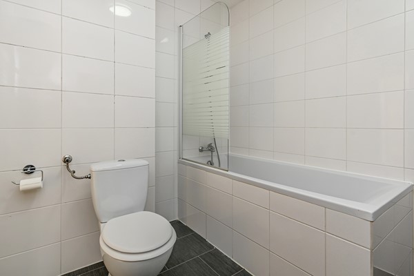 Medium property photo - Damasstraat 213, 2522 TP Den Haag